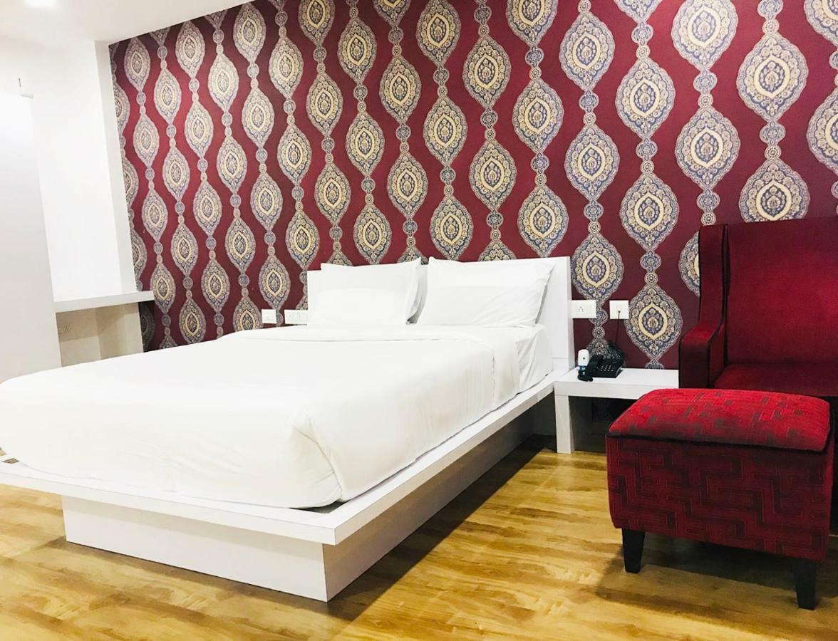 Hotel Aston Suites