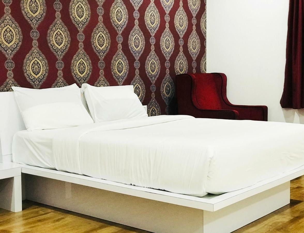 Aston Suites 2* Bangalore